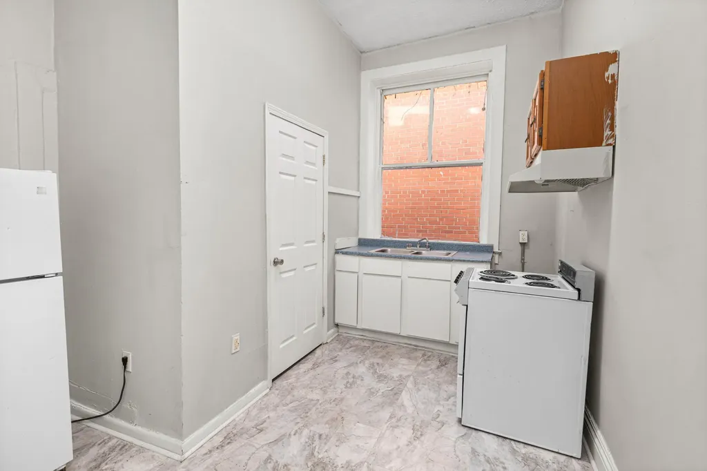 17 W Lexington Avenue Winchester KY 40391