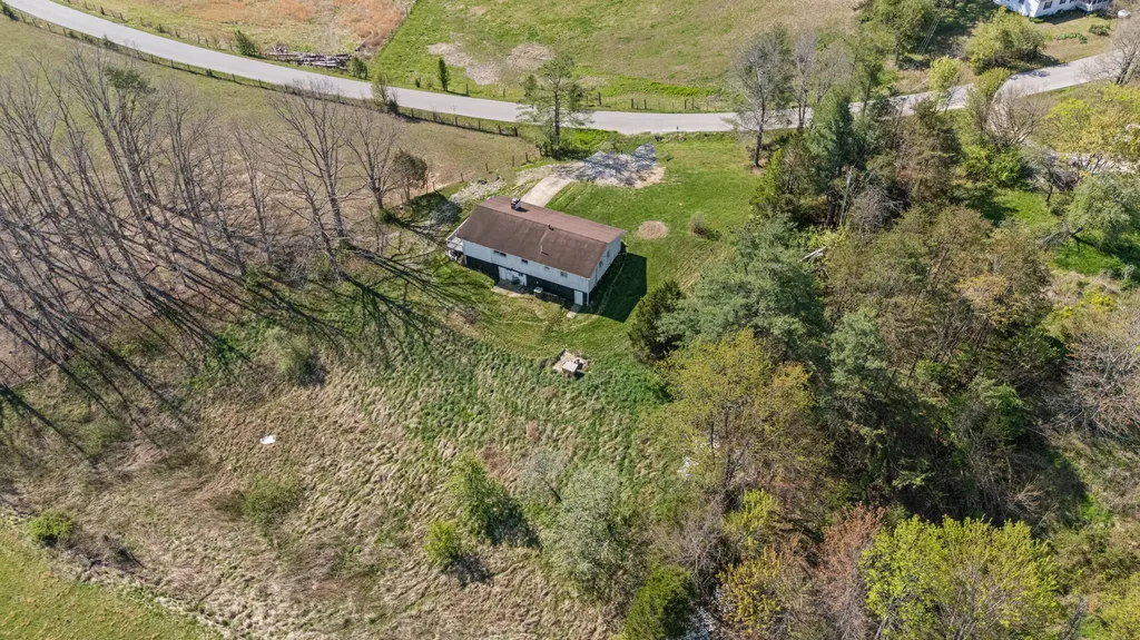 150 Clay Lick Road Jeffersonville KY 40337