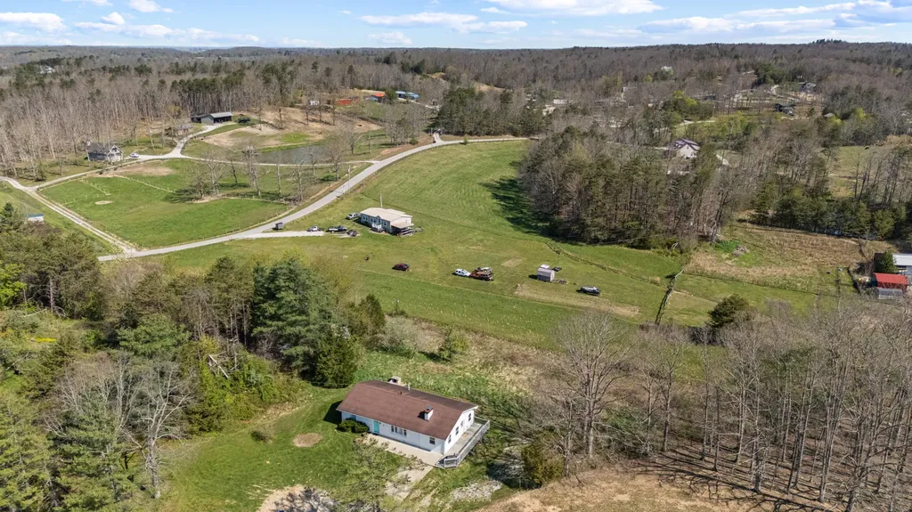 150 Clay Lick Road Jeffersonville KY 40337