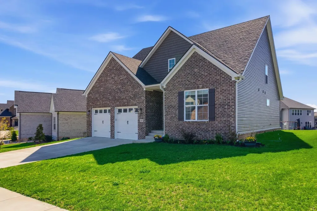 105 Tattersalls Drive Nicholasville KY 40356
