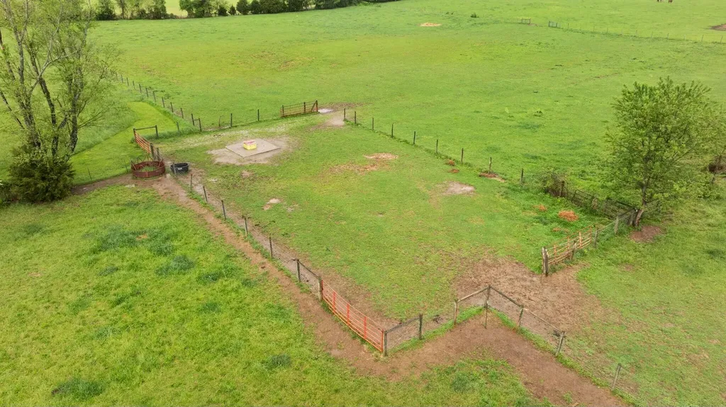 878 Horizon Loop Monticello KY 42633