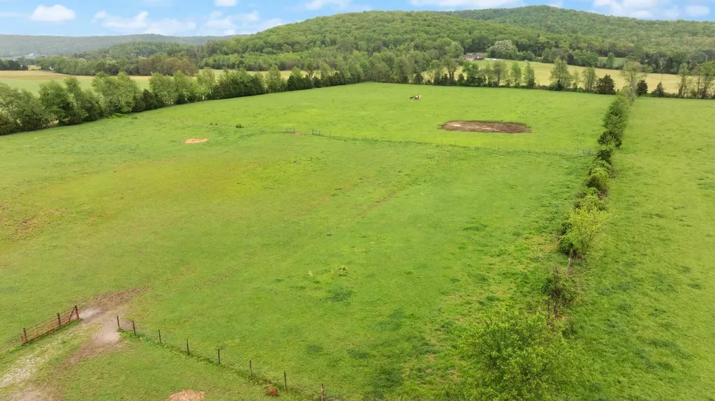 878 Horizon Loop Monticello KY 42633