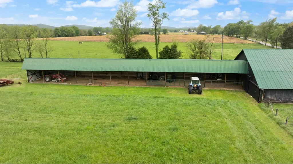 878 Horizon Loop Monticello KY 42633