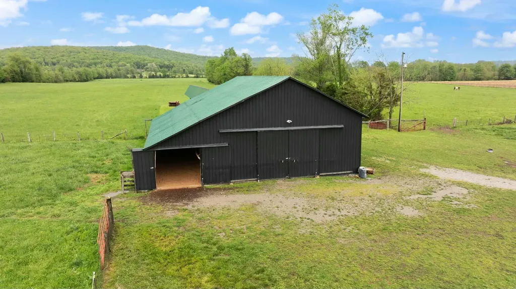 878 Horizon Loop Monticello KY 42633