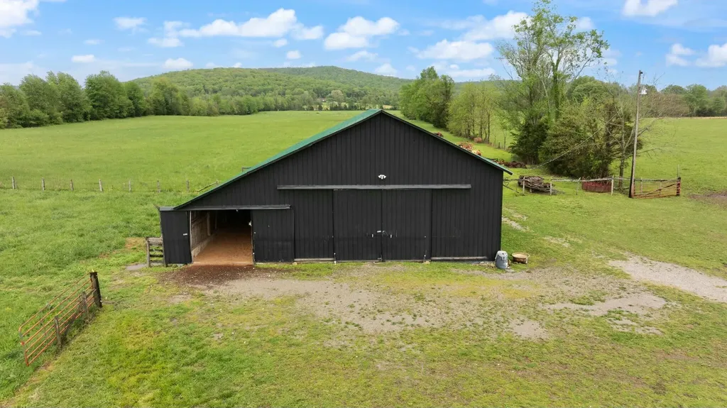878 Horizon Loop Monticello KY 42633