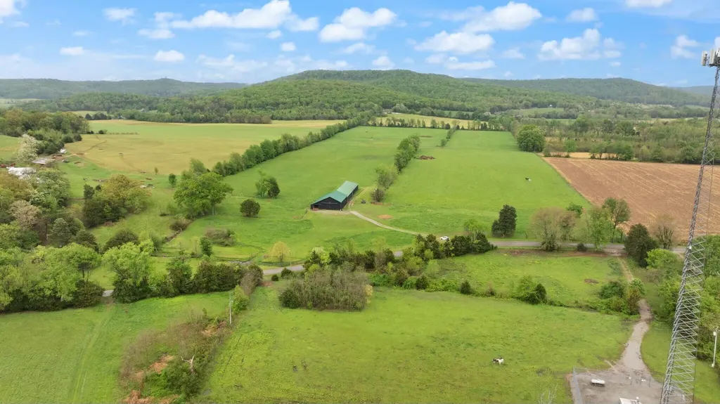 878 Horizon Loop Monticello KY 42633