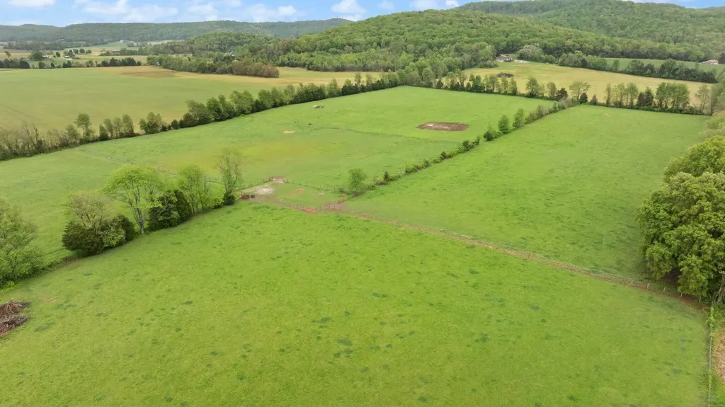 878 Horizon Loop Monticello KY 42633