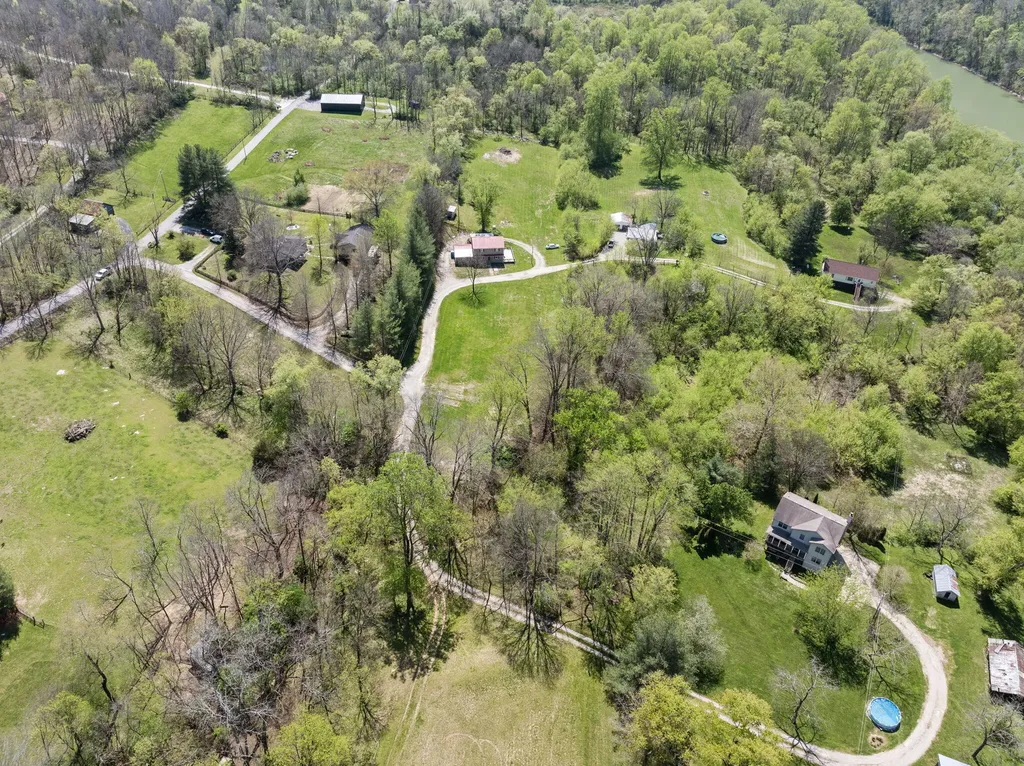 737 Fintville Road Versailles KY 40383