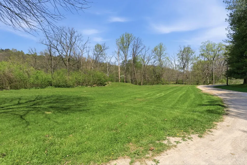 737 Fintville Road Versailles KY 40383