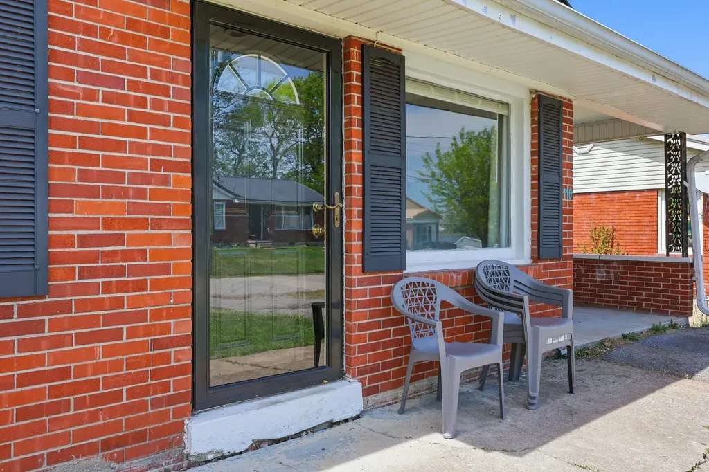 110 Ridgeway Drive Lancaster KY 40444