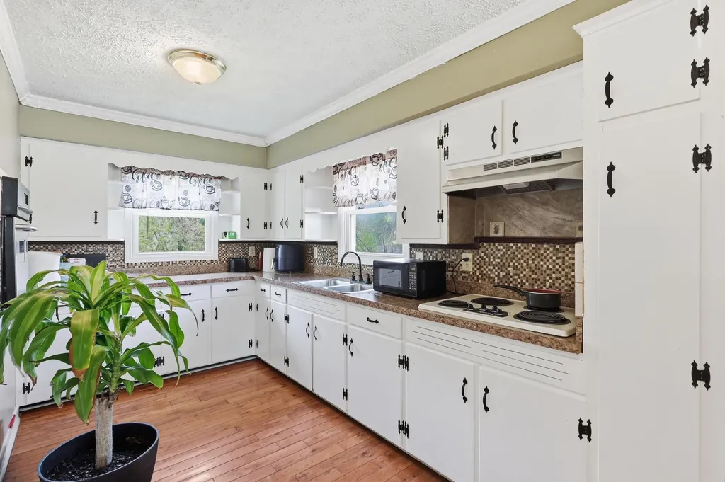 110 Ridgeway Drive Lancaster KY 40444