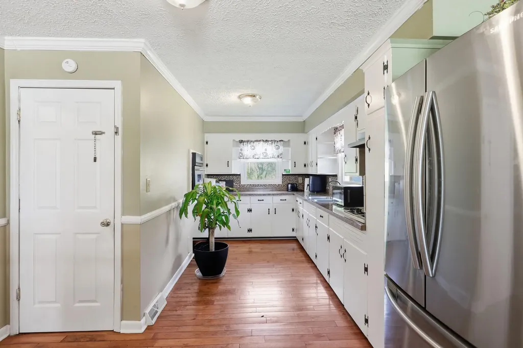 110 Ridgeway Drive Lancaster KY 40444