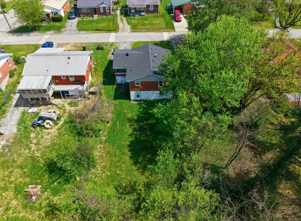 110 Ridgeway Drive Lancaster KY 40444