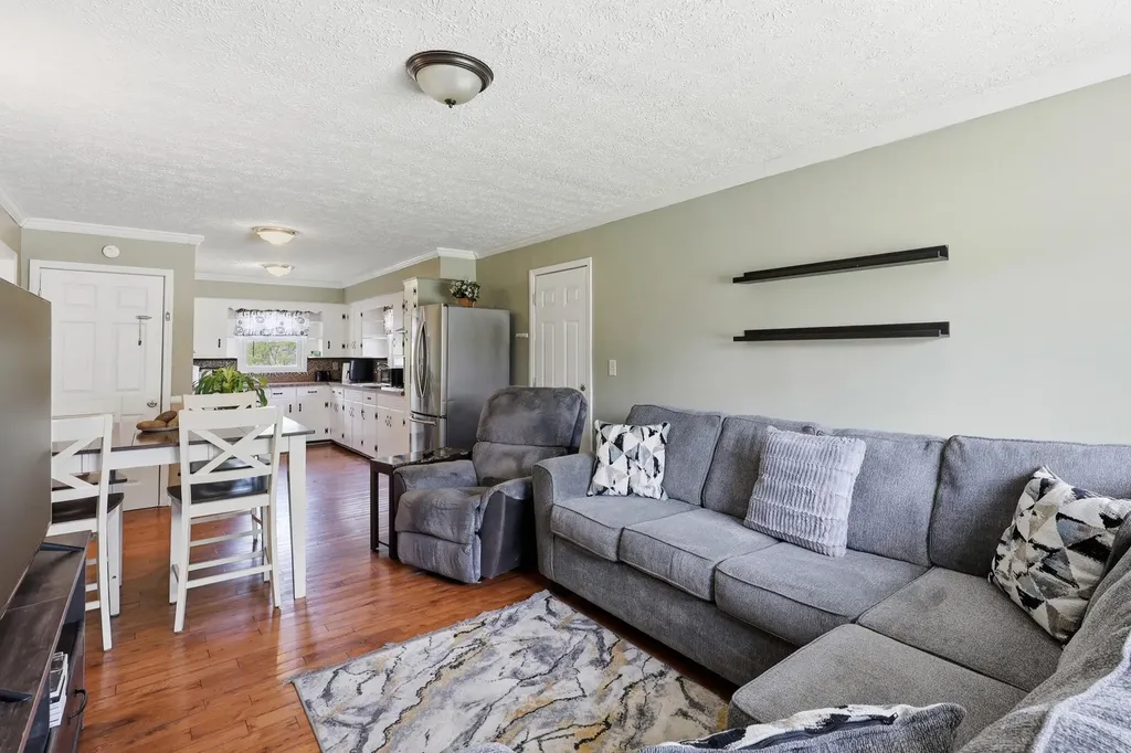 110 Ridgeway Drive Lancaster KY 40444