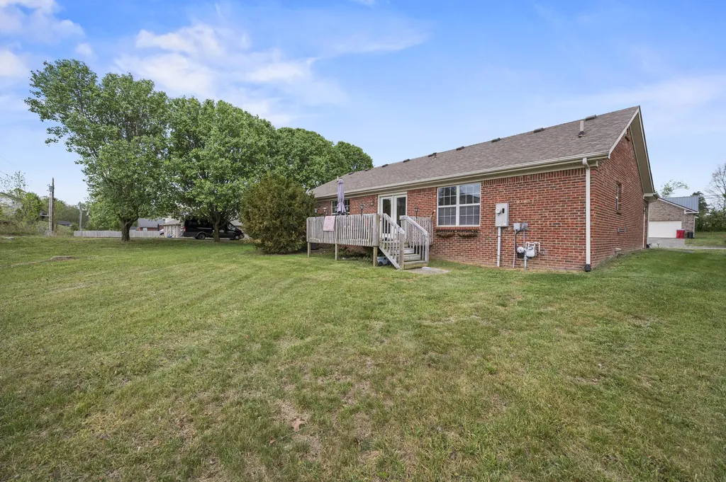 1033 J.d. Circle Berea KY 40403