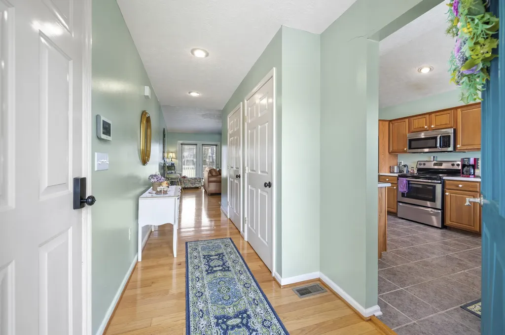 1033 J.d. Circle Berea KY 40403