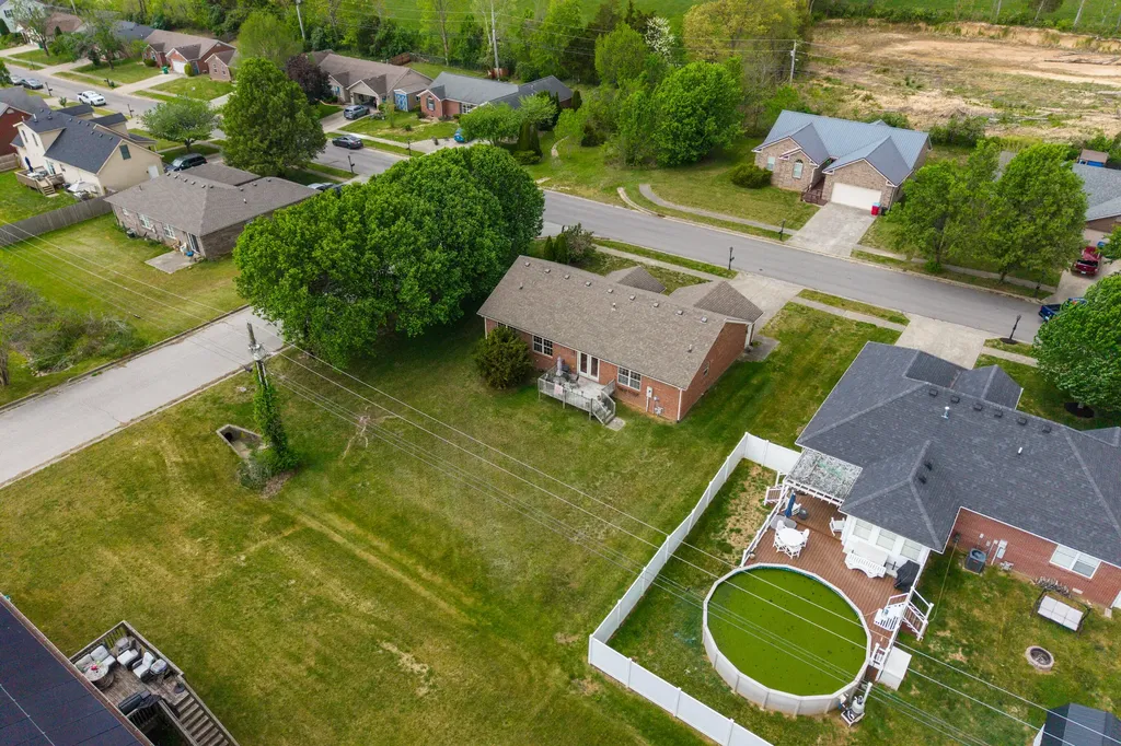 1033 J.d. Circle Berea KY 40403