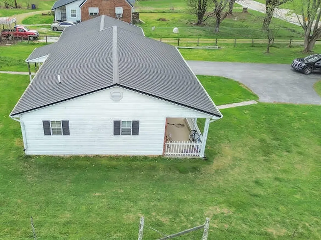 8690 Kentucky 1247 Eubank KY 42567