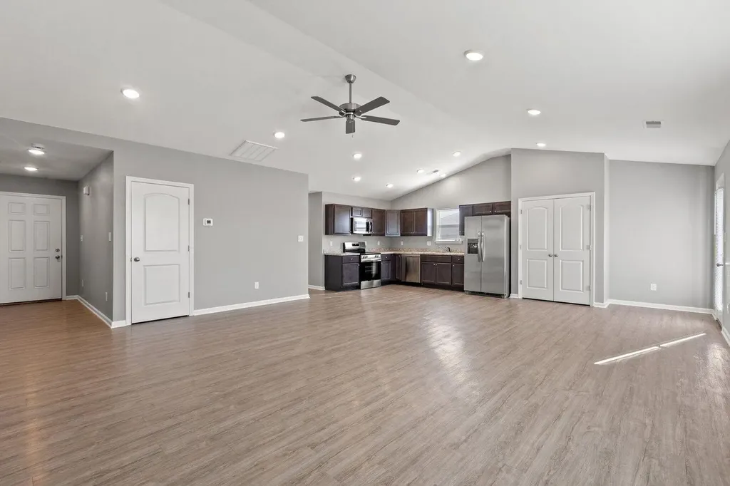 6084 Arbor Wds Way Richmond KY 40475