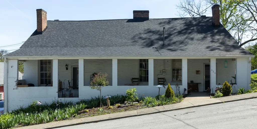 629 Woodland Avenue Frankfort KY 40601