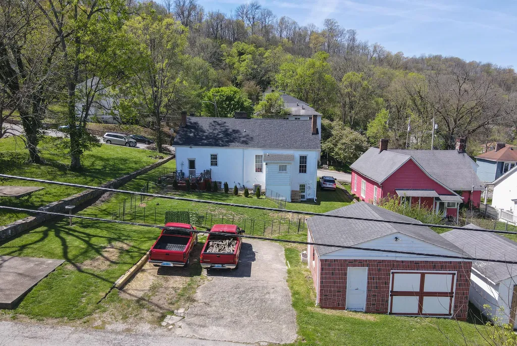 629 Woodland Avenue Frankfort KY 40601