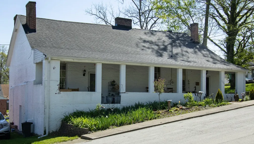 629 Woodland Avenue Frankfort KY 40601
