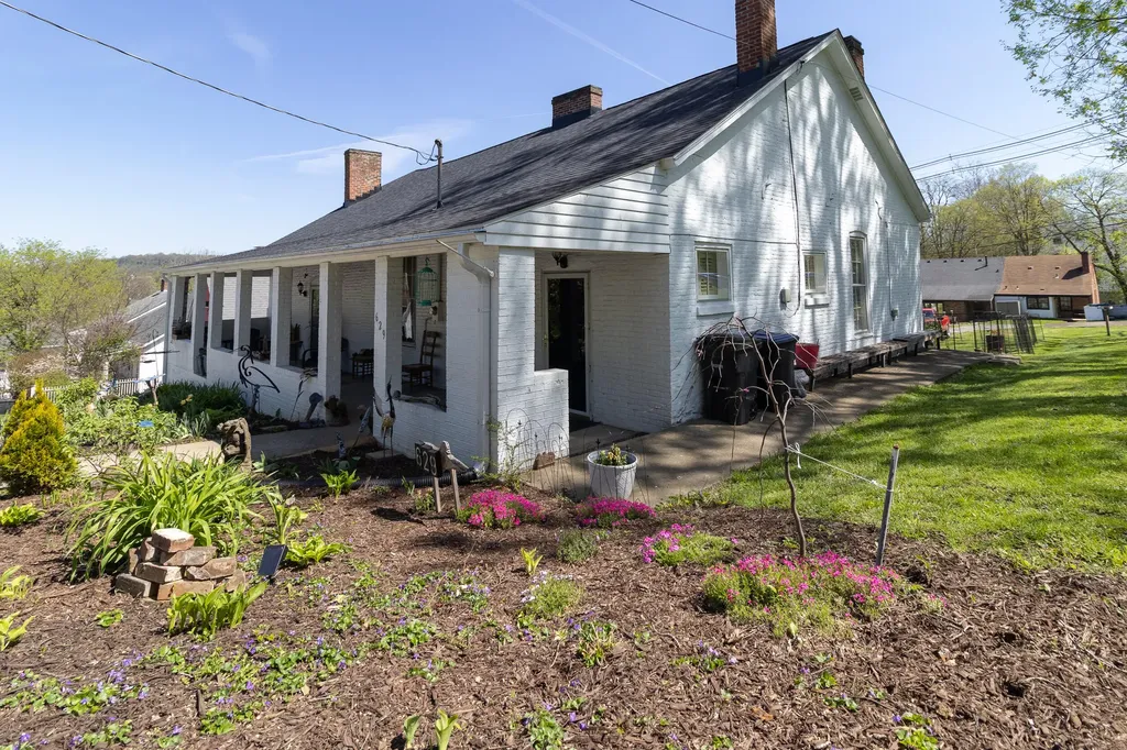 629 Woodland Avenue Frankfort KY 40601