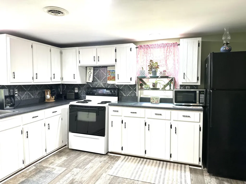 330 Happy Hollow Road Hustonville KY 40437