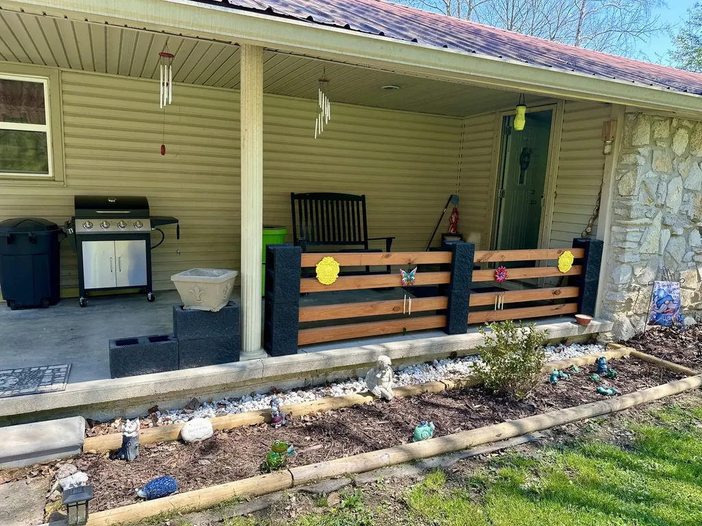 330 Happy Hollow Road Hustonville KY 40437
