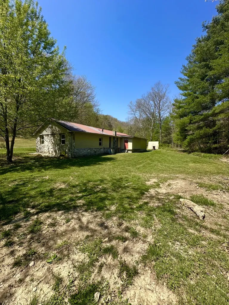 330 Happy Hollow Road Hustonville KY 40437
