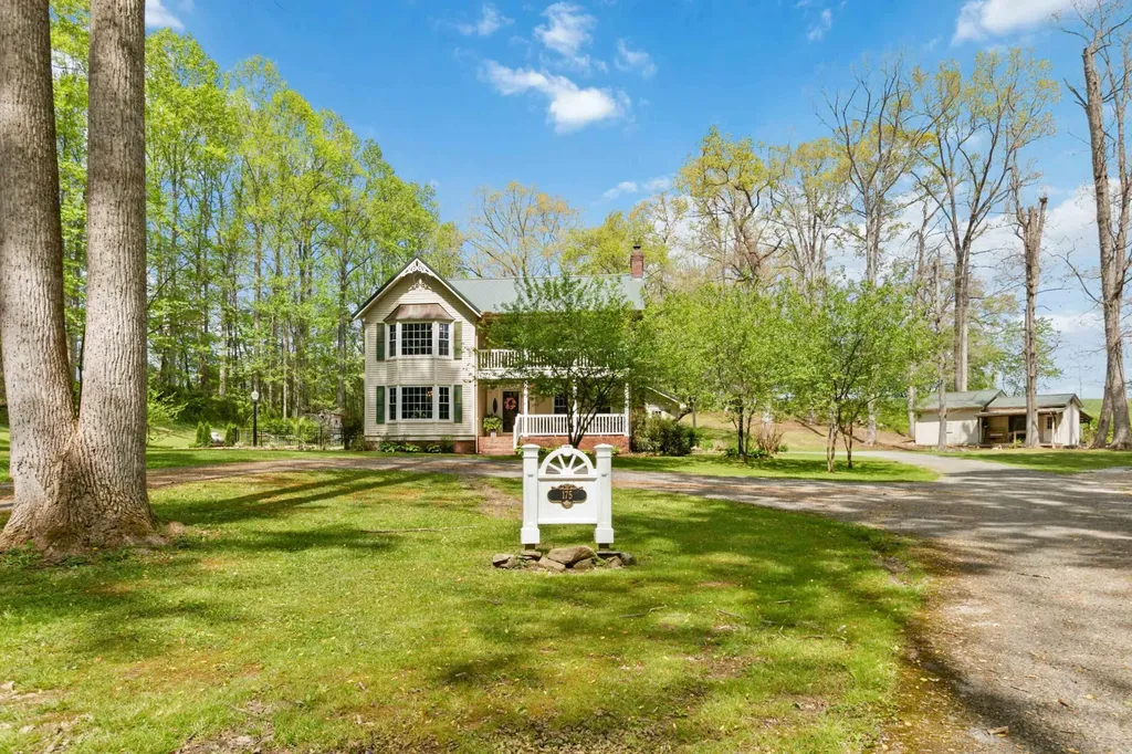175 Black Wood Lane London KY 40741