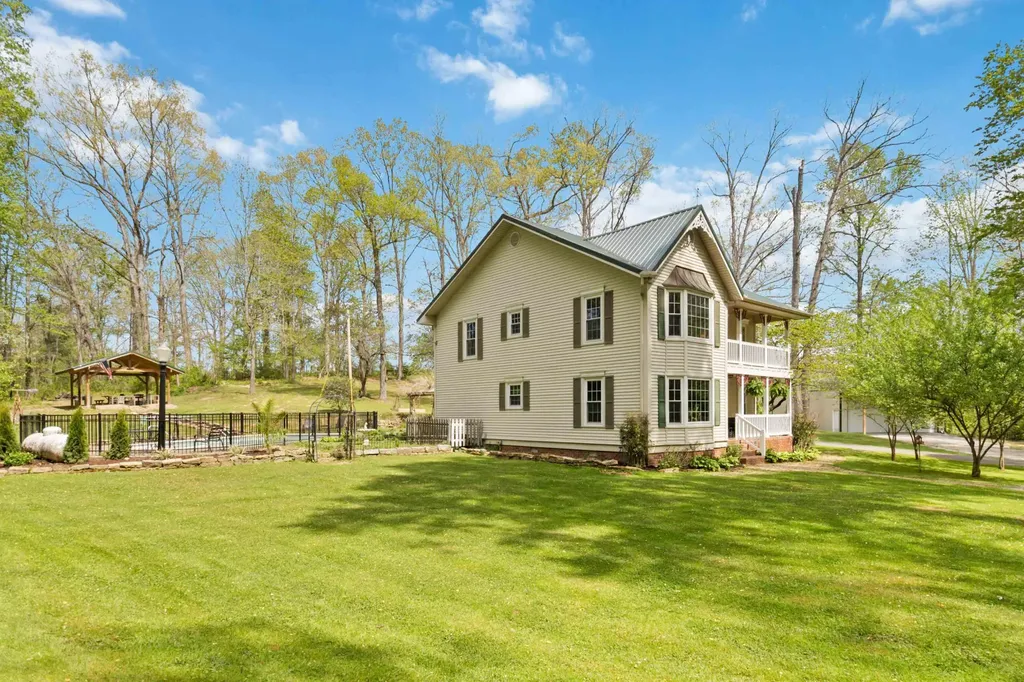 175 Black Wood Lane London KY 40741