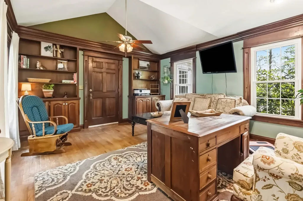 175 Black Wood Lane London KY 40741