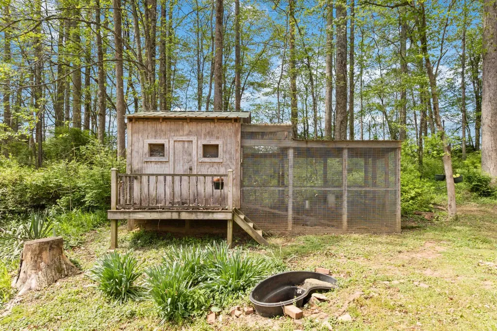 175 Black Wood Lane London KY 40741