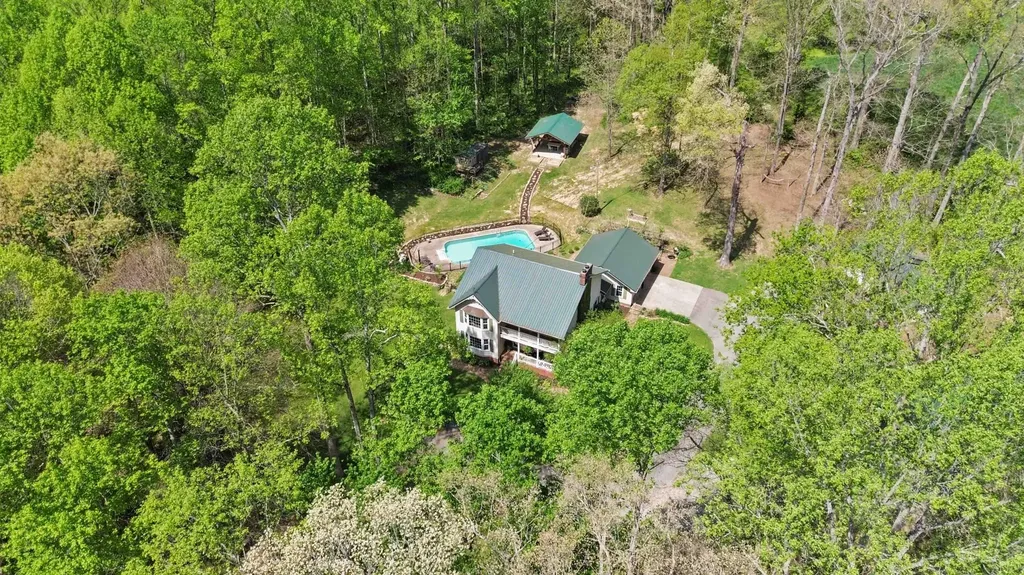 175 Black Wood Lane London KY 40741