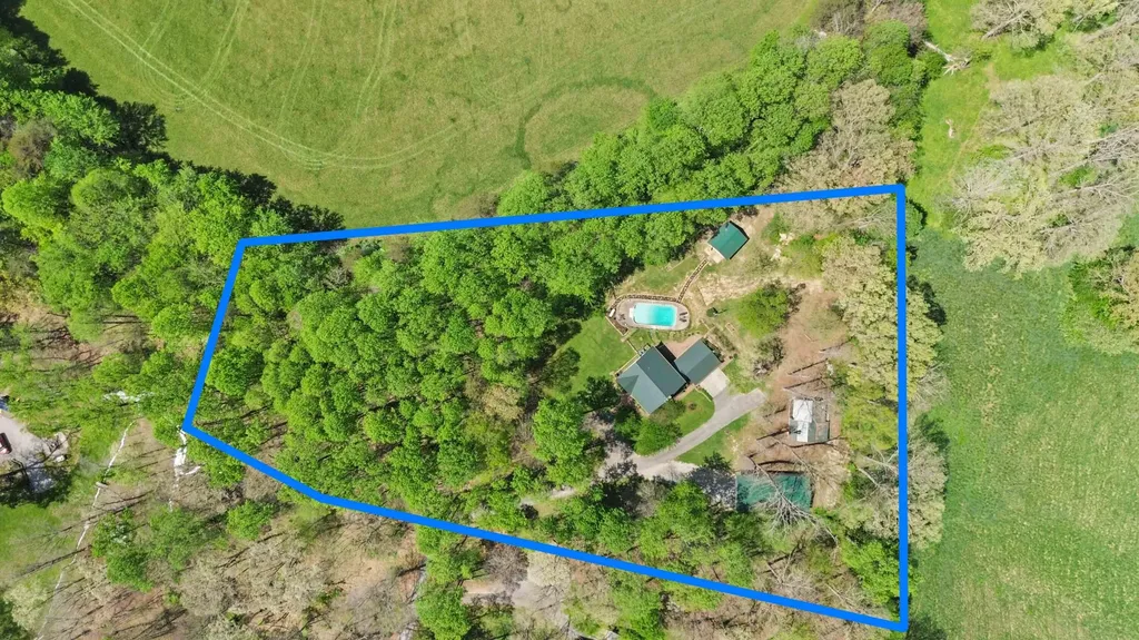 175 Black Wood Lane London KY 40741