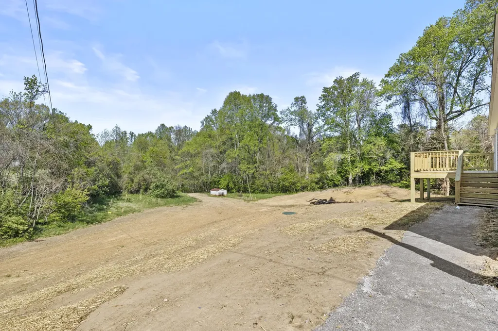 235 Snowden Lane Waco KY 40385