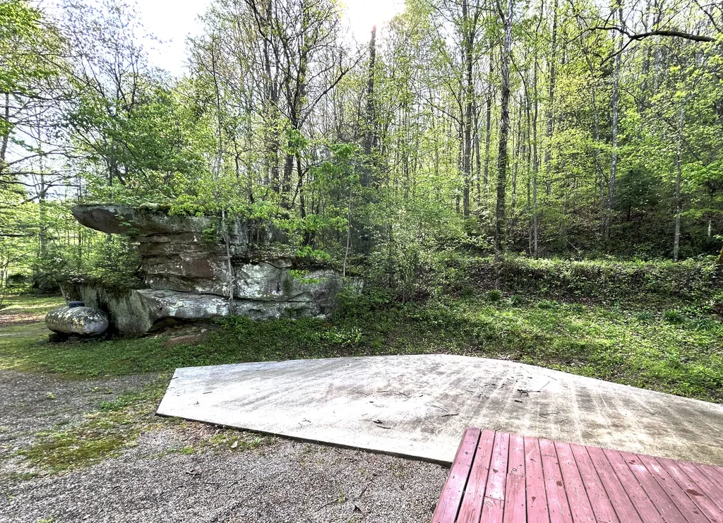 1180 Raccoon Creek Road Mckee KY 40447