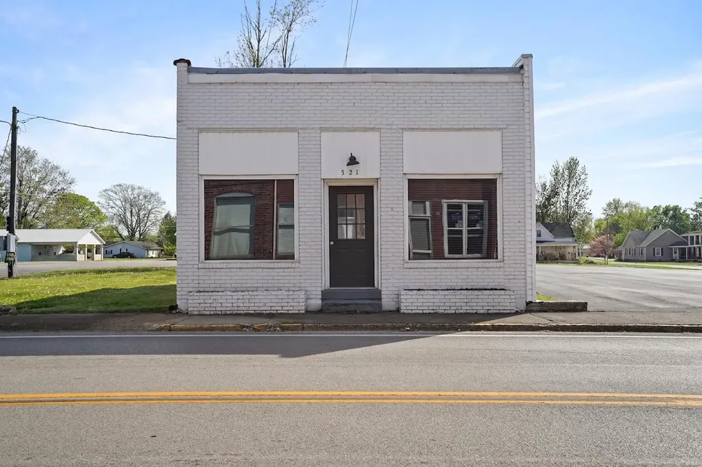 321 Main Street Science Hill KY 42553