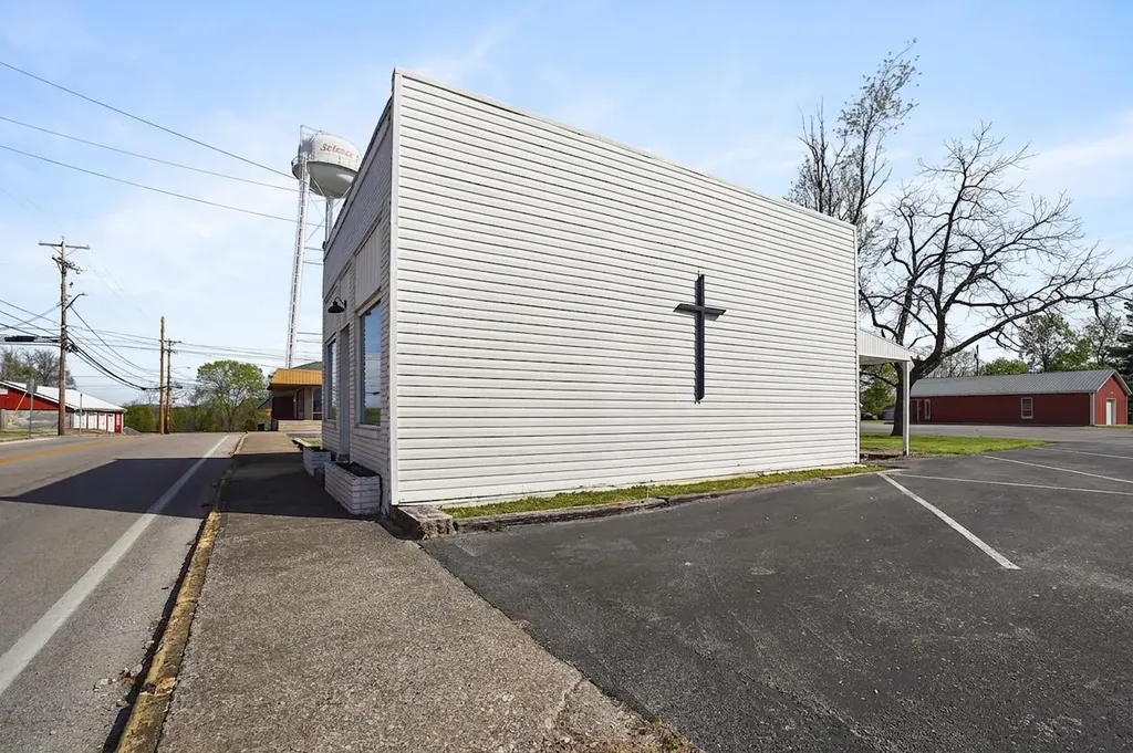 321 Main Street Science Hill KY 42553