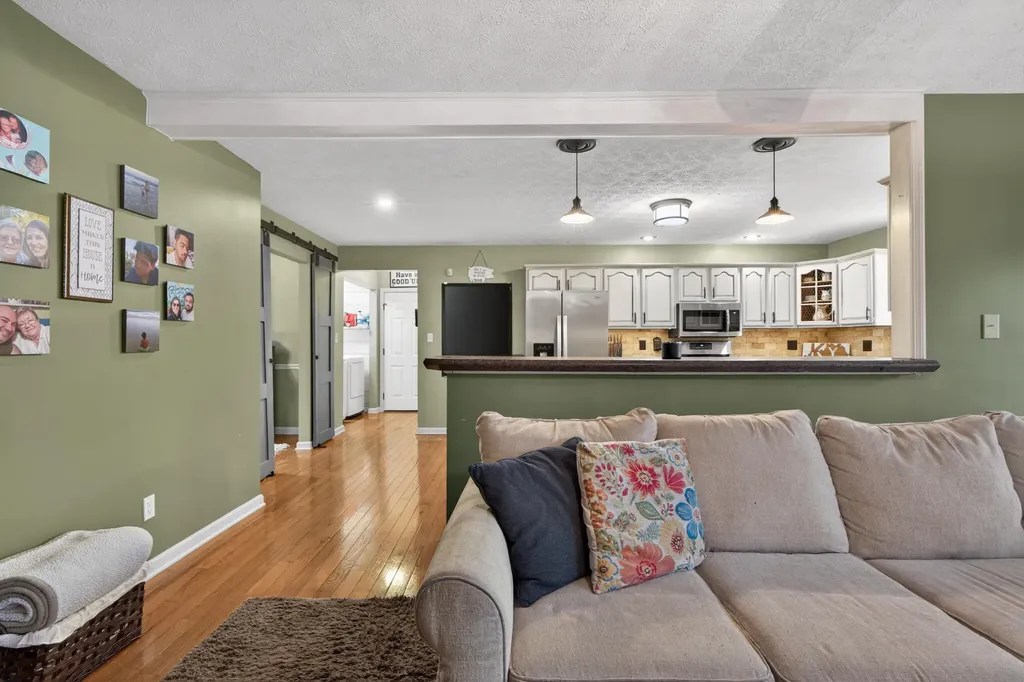 126 Sturbridge Drive Georgetown KY 40324