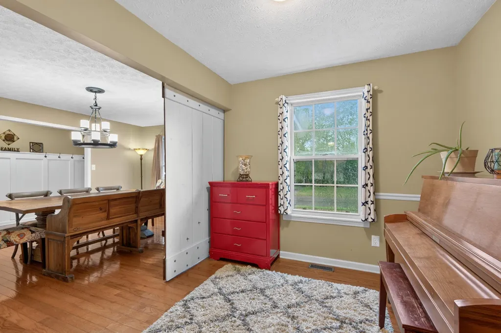 126 Sturbridge Drive Georgetown KY 40324
