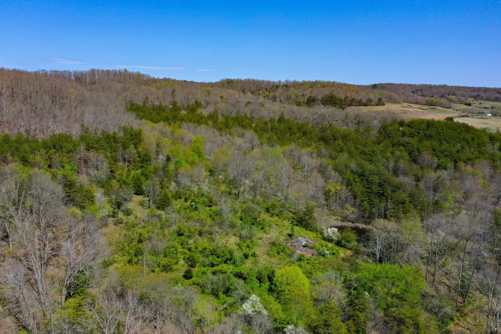 968 Taylor School Road London KY 40741