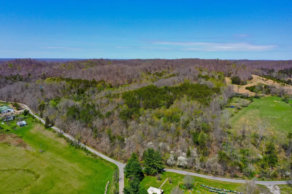 968 Taylor School Road London KY 40741