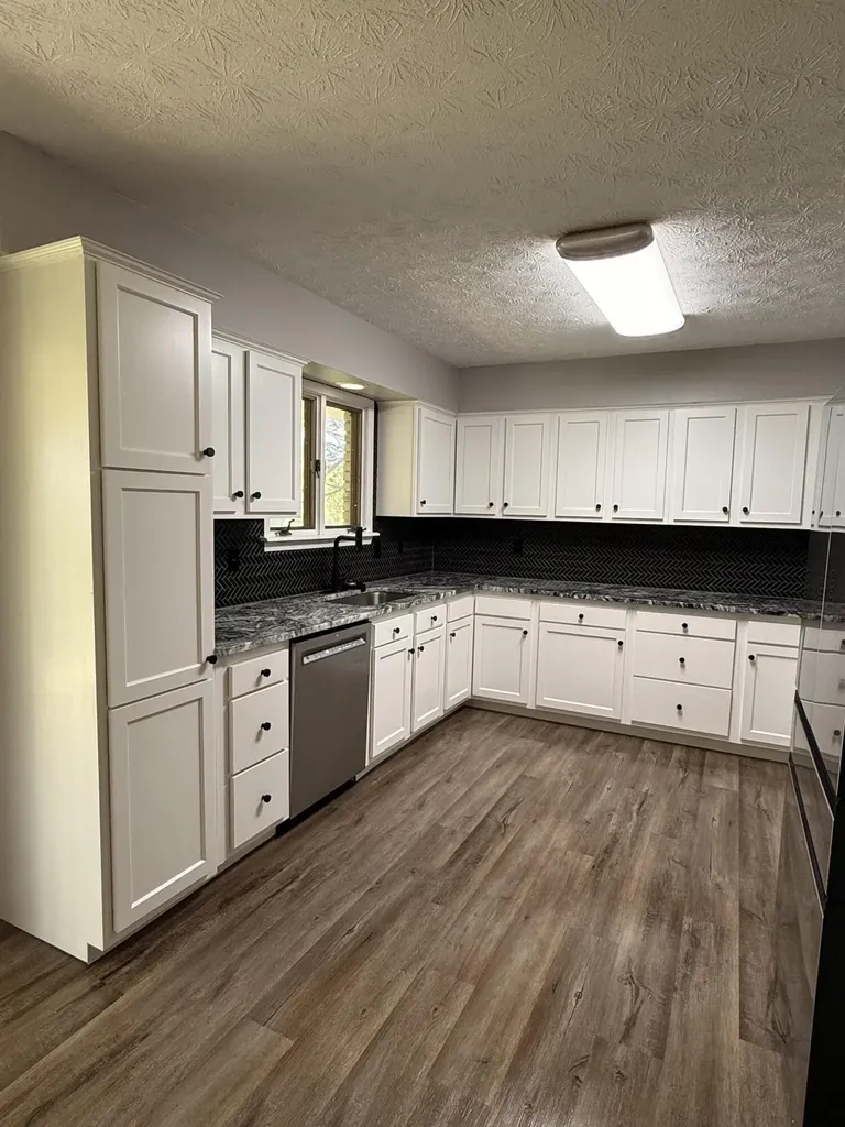 582 Hutchison Road Paris KY 40361