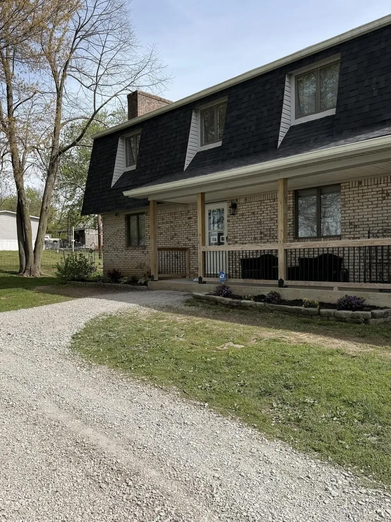 582 Hutchison Road Paris KY 40361