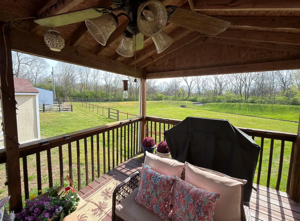 229 Cameron Drive Nicholasville KY 40356