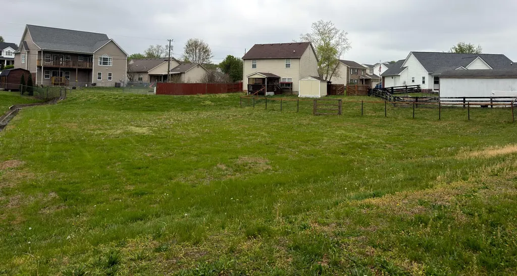 229 Cameron Drive Nicholasville KY 40356