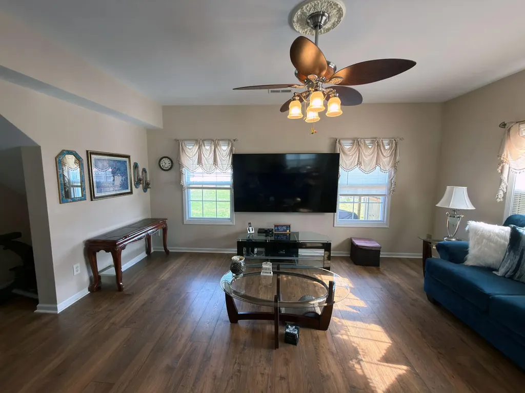 229 Cameron Drive Nicholasville KY 40356