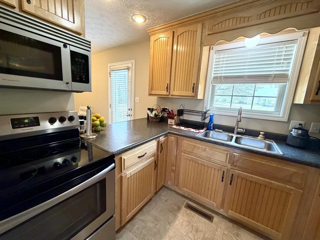 408 Sage Grass Drive Berea KY 40403